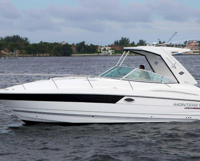 Private yacht charter rental